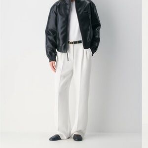 Aritzia NWT The Effortless Pant™